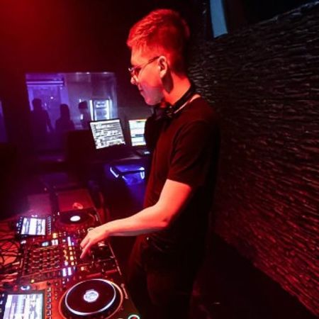 Sebastian Schmitt - DJ und Veranstaltungstechnik