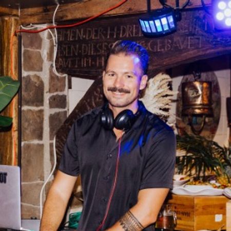 DJ Robin