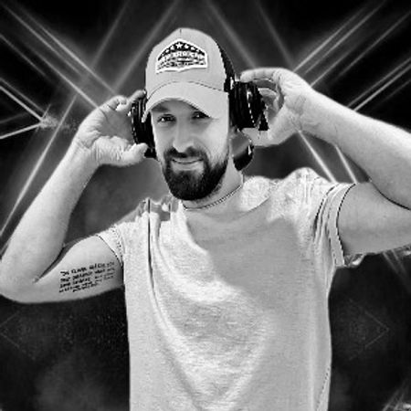 DJ AlexB – Professioneller DJ, Sound & Licht |