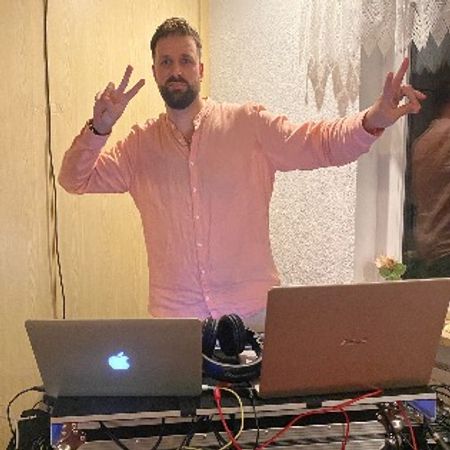 DJ AlexB – Professioneller DJ, Sound & Licht |