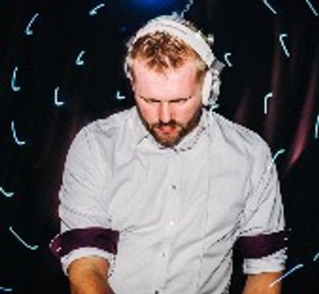 DJ Tom Rix 