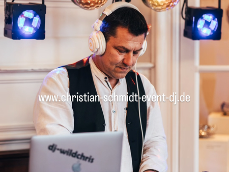 DJ WildChris