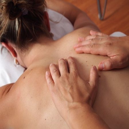 Männlicher Masseur – Sinnliche Wellness- & Tantra-Massage für Frauen & Paare