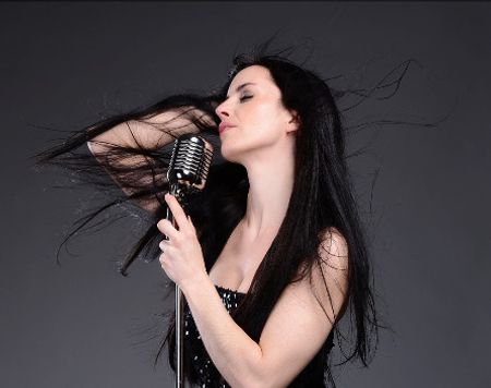 Corinna Stelzig (Connyspowervoice)