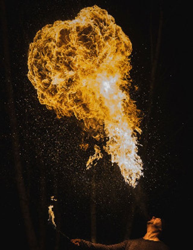 Stone & Fire Feuershows